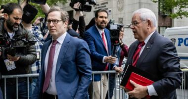 SHBA, Komisioni i Senatit ndërmerr hapat e para drejt përjashtimit të senatorit, Bob Menendez