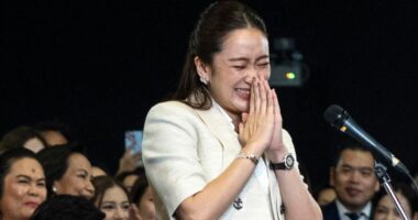 Paetongtarn Shinawatra zgjidhet kryeministrja më e re në historinë e Tajlandës