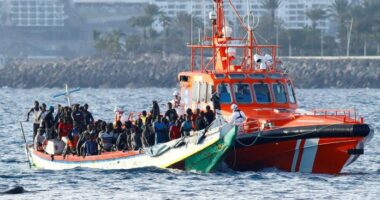 Britani e Madhe, mbi 20 mijë emigrantë kanë kaluar La Manshin këtë vit