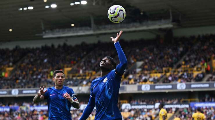 Chelsea luan “tenis” në “Molineux”, Newcastle i mjaftoi barazimit në transfertën e “Qershive”