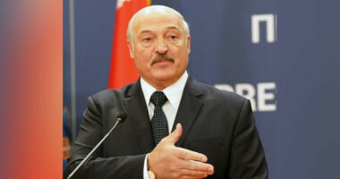 Lukashenko fton Rusinë dhe Ukrainën në negociata për përfundimin e luftës