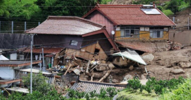 Rrëshqitje dheu në Japoni, tre persona të zhdukur