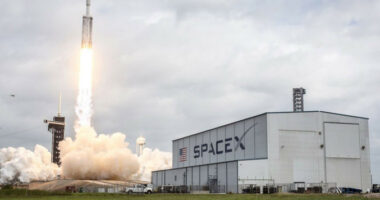 Vonohet misioni hapësinor i SpaceX për shkak të rrjedhjes së heliumit