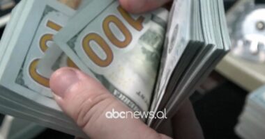 Superleku “rrëzon” Dollarin/ Rënie rekord, nivelet me të ulëta që prej vitit 2008