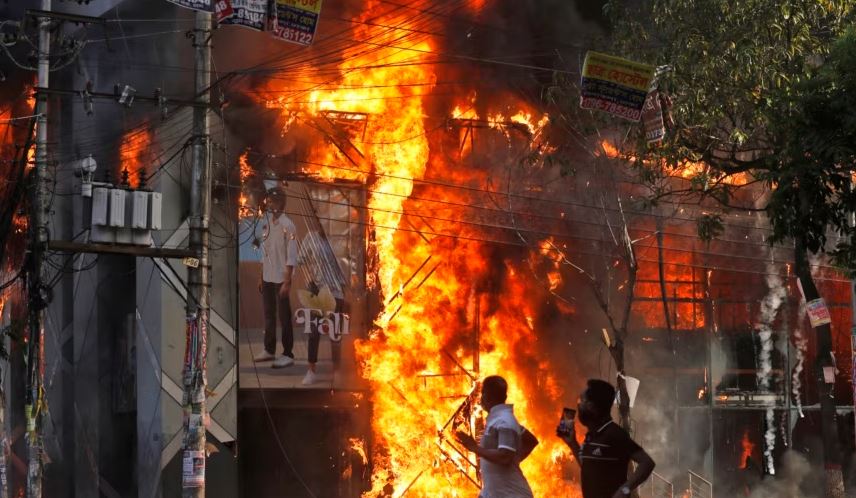 Protestat antiqeveritare në Bangladesh, të paktën 50 të vdekur