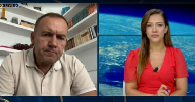 Mbyllja e nëntë postave serbe në veri/ Ish-ambasadori: Albin Kurti është kundër perëndimorëve, akt që dëmton Kosovën