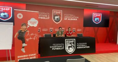 Federata Shqiptare e Futbollit dhe Kryqi i Kuq Shqiptar organizojnë takimin ndërgjegjësues mbi dhurimin e gjakut