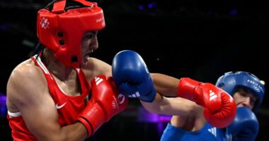 Meshkujt “grushtojnë” femrat, zgjat vetëm 46 sekonda sfida e polemikave në boksin olimpik