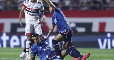 Tjetër tragjedi në futboll, Juan Izquierdo humb jetën pas kolapsit në fushë