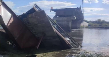 VIDEO/ Rusia fajëson Ukrainën, publikohet momenti kur hidhet në erë ura në Kursk