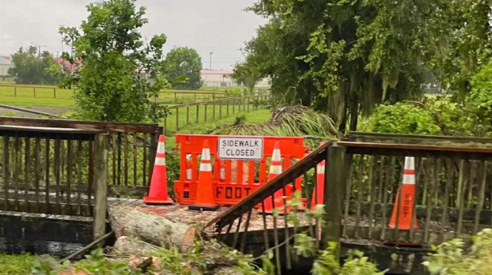 VIDEO/ Stuhia Debby shndërrohet në uragan, Florida shpall gjendjen e jashtëzakonshme