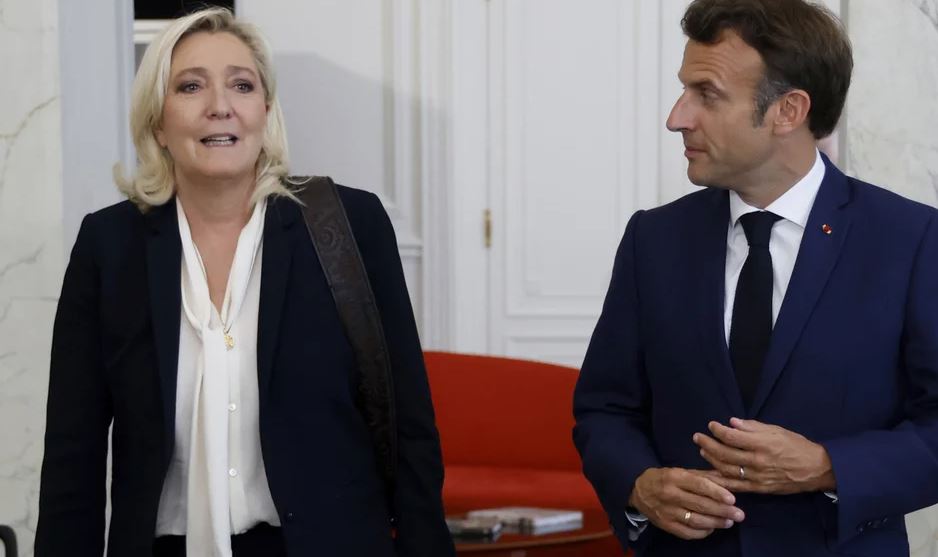 Macron takon Le Pen, rritet presioni për zgjedhjen e kryeministrit të ri