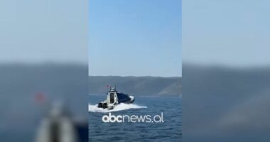 Siguria detare/ Policia kufitare, kontrolle në vijën bregdetare Vlorë – Orikum për mjetet lundruese: Mbani jelekët e shpëtimit