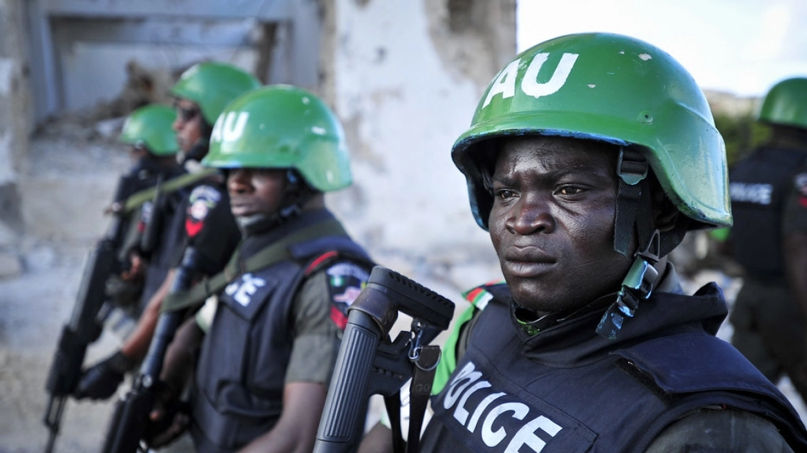 Nigeri/ Autoritetet ndalojnë transmetimin e këngës që kritikon presidentin