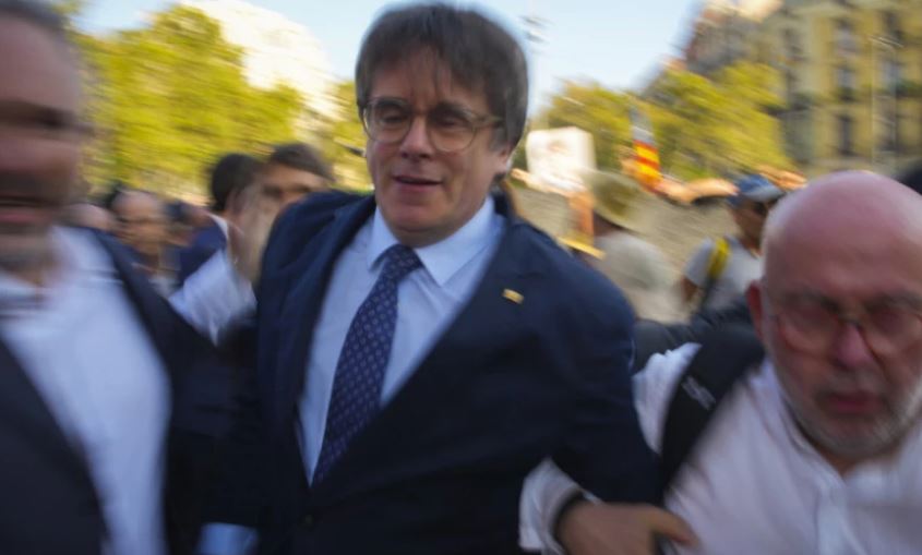 Lideri separatist, Carles Puigdemont mbërrin në Belgjikë pas arratisjes nga Barcelona