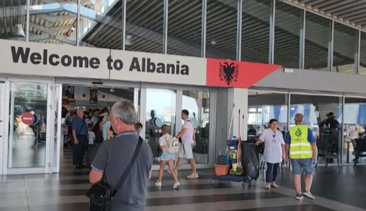 Inflow of arrivals in the Port of Durres / About 6 percent more than in July 2023