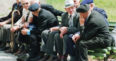 Nis shpërndarja e bonusit dhe indeksimi i pensioneve/ Shpërblim 5 mijë lekë për 777 mijë persona