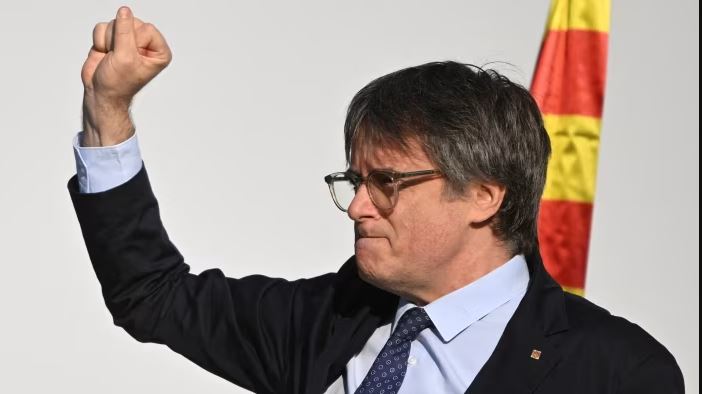 Spanjë/ Dyshohet se ndihmoi liderin separatist Carles Puigdemont të arratisej, arrestohet polici katalanas