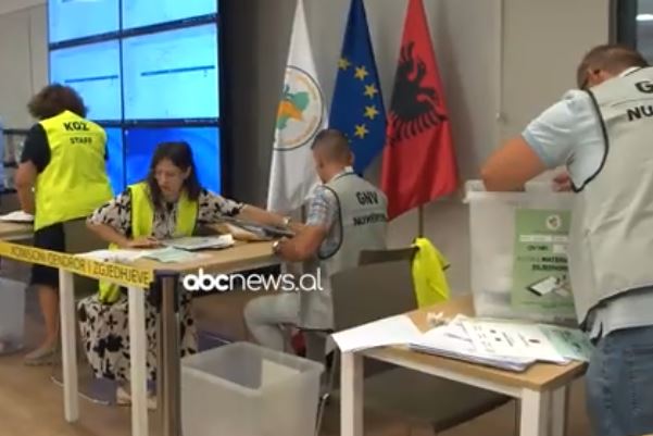 Election in Himara/ Votes are not recounted, the documentation of the voters is verified