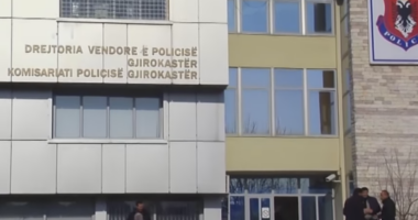 Aksident në Gjirokastër/ I dehur në timon, punonjësi i bashkisë përplas 4 automjete, lëndohen 3 persona