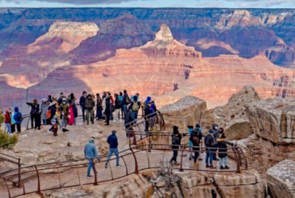 Ra nga 122 m lartësi në Parkun Canyon të SHBA-së, gjendet trupi i pajetë i studentit