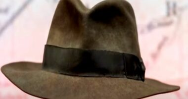 Kapelja e Indiana Jones shitet për gjysmë milioni paund