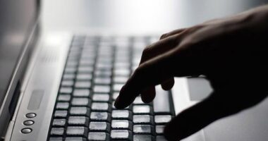 Mediat izraelite: Hakerat publikuan sasi të madhe të dhënash të klasifikuara