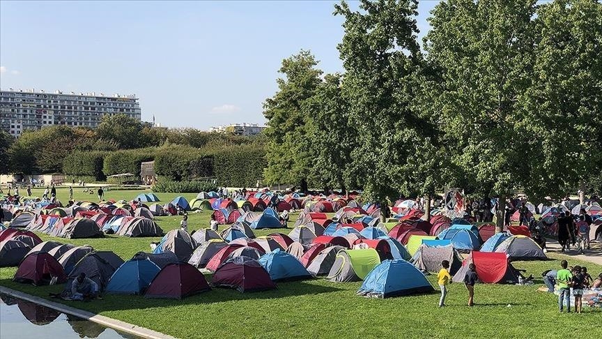 Francë, rritet numri i të pastrehëve