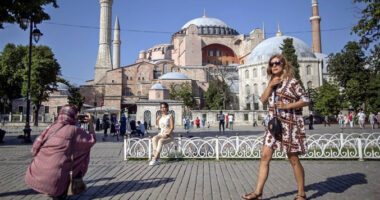 Turqi/ Të drejtat e grave ‘në shënjestër’ të autoritetit fetar