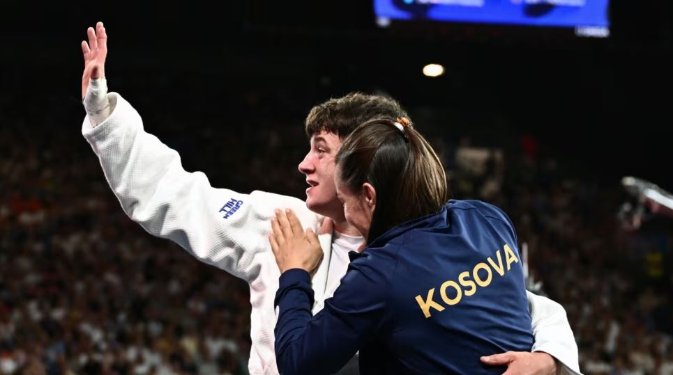 Paris 2024/ Ekipi olimpik i Kosovës përfundon Lojërat Olimpike me dy medalje