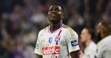 Një zgjedhje “zemre”/ Sulmuesi ganez refuzoi transferimin, u “zhduk” gjatë testeve mjekësore