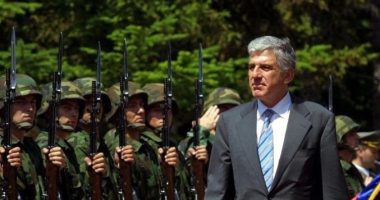 Ish-ministri grek i Mbrojtjes, Yanos Papantoniou u shpall i pafajshëm për mungesë provash