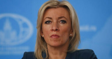 Zakharova: Askush në Kiev nuk mund të shpjegojë qartë dorëheqjet e zyrtarëve ukrainas