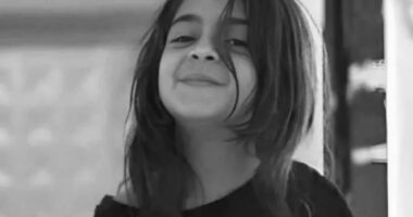 Vrasja e 8 vjeçares në Turqi, arrestohet edhe nëna dhe vëllai i vajzës. Nën akuzë dhe 6 të afërm të tjerë