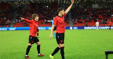 Kombëtarja U21/ Janaqi dhe Shpendi largohen për arsye dëmtimi, trajneri Bushi fton Ardit Nikajn