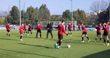 Miqësoret e moshave/ Trajneri Dama zbardh listën e Kombëtares U-15 për dy sfidat me Malin e Zi