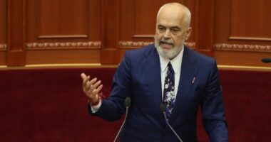 “Jemi në rastin kur mbetjet prodhojnë politikë”, Rama: Durrësi, vendi ku së shpejti do kemi edhe portin e NATO-s
