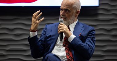 “Bektashinjtë, jetimët e Shqipërisë”, reagimi i parë nga New York: Vendimi i pakthyeshëm, por zbatimi do kohë