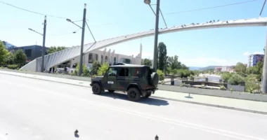 KFOR-i: Hapja e Urës së Ibrit duhet të bëhet me dialog dhe në koordinim me ndërkombëtarët