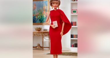 Del së shpejti në treg kukulla Barbie me imazhin e shkrimtares Isabel Allende