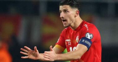 Maqedonia e Veriut “ngec” në transfertë, Enis Bardhi shpëton të tijë nga pika e bardhë e penalltisë