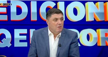 “Ndryshimi i karriges së Bashës nga Bardhi, i shëmtuar”, Çollaku: PD nuk duhet të paguajë faturat tona personale