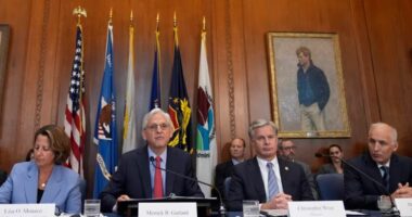 Taktika e re e Kremlinit nxjerr në pah përpjekjet për të ndikuar në zgjedhjet amerikane