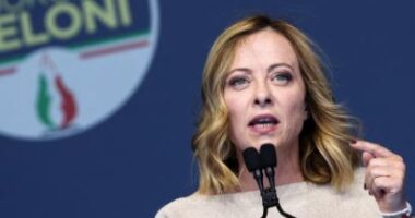 Mbesa e Musolinit braktis partinë e Melonit