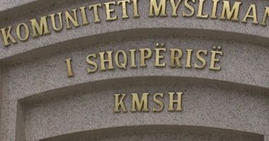 Protestë para KMSH/ Myslimanët kundër idesë së shtetit Sovran Bektashi