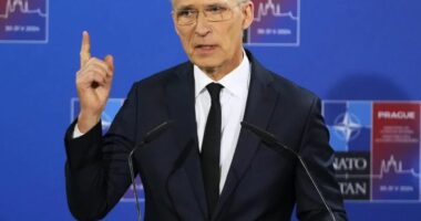 Lufta në Ukrainë/ Stoltenberg thirrje Kinës të ndalojë mbështetjen për Rusinë