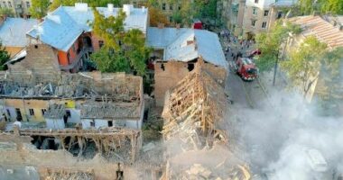 Sulmet ruse në Lviv/ Shkon në 7 numri i të vdekurve, mes tyre një foshnje dhe dy fëmijë