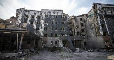 Lufta në Ukrainë/ Rusia njofton se ka pushtuar një tjetër qytet kyç në rajonin e Donetsk