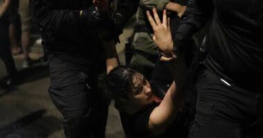 SHBA/ Vazhdojnë protestat e studentëve kundër luftës në Gaza, dy të arrestuar