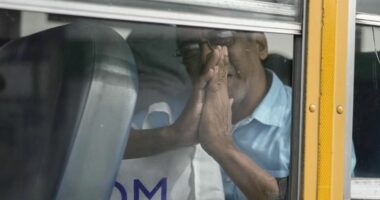 Nikaragua liron 135 të burgosur politikë pas negociatave me SHBA-në